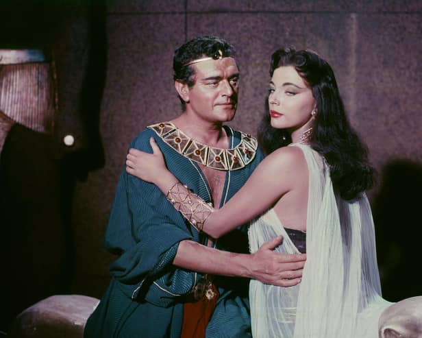 Jack Hawkins and Joan Collins in the 1955 film Land of the Pharaohs (Picture: Warner Bros/Kobal/Shutterstock)