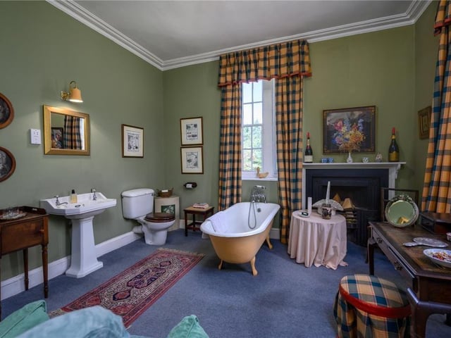 Bedroom 2 en-suite.