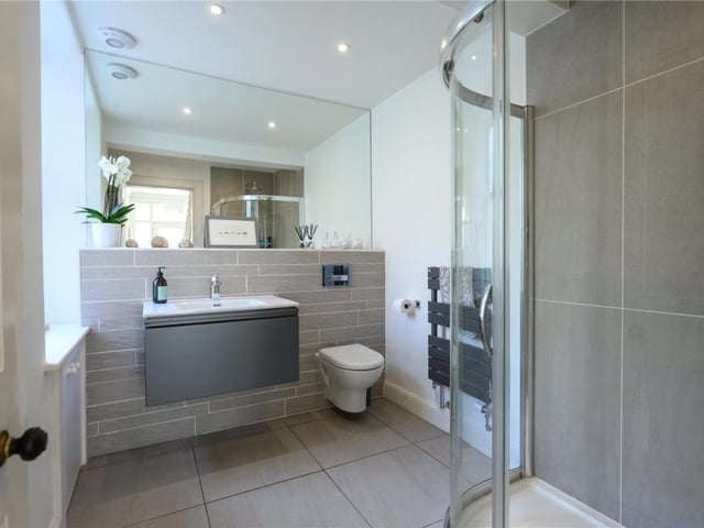 Ground floor shower room.