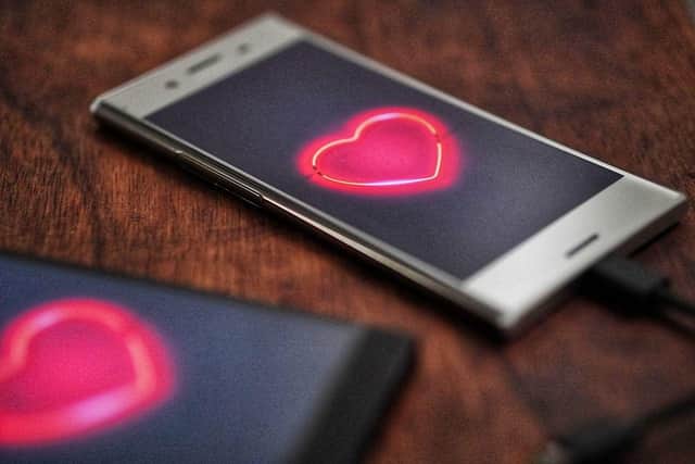 Online users in Scotland urged to protect confidential data on dating apps