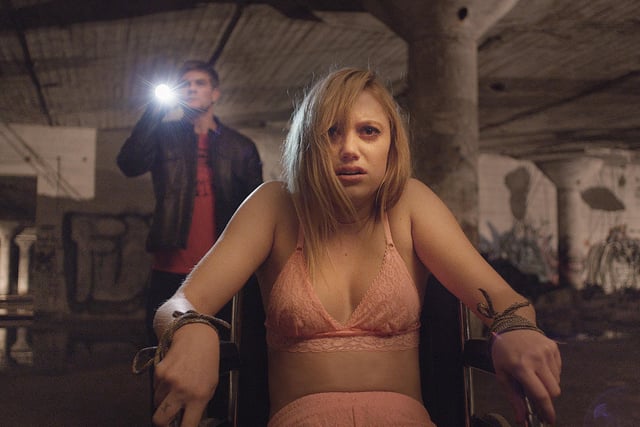 A modern horror classic, It Follows opening scene sees a random girl running for her life in the middle of the night on a beach, before we suddenly see a silent killer crack body almost in half. An intro that leaves nothing but intrigue, questions and suspense. Brilliant.