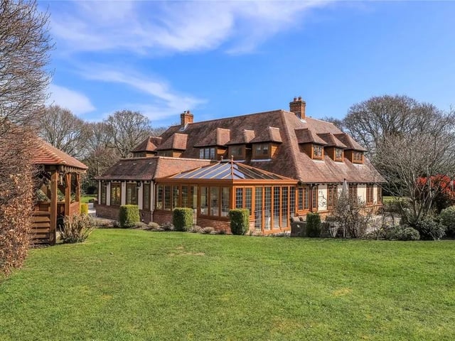 This five bed home in Hook Park Road, Warsash is on the market for £2.85m. It is listed on Zoopla by Charters