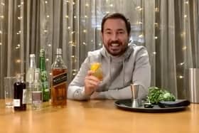 With the opening of Johnnie Walker Prices Street moving ever closer, Scottish actor, Martin Compston took a highball lesson from Johnnie Walker Brand Ambassador, Ali Reynolds.