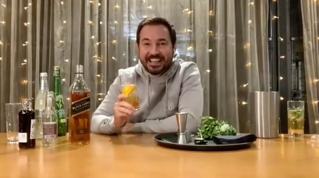 With the opening of Johnnie Walker Prices Street moving ever closer, Scottish actor, Martin Compston took a highball lesson from Johnnie Walker Brand Ambassador, Ali Reynolds.