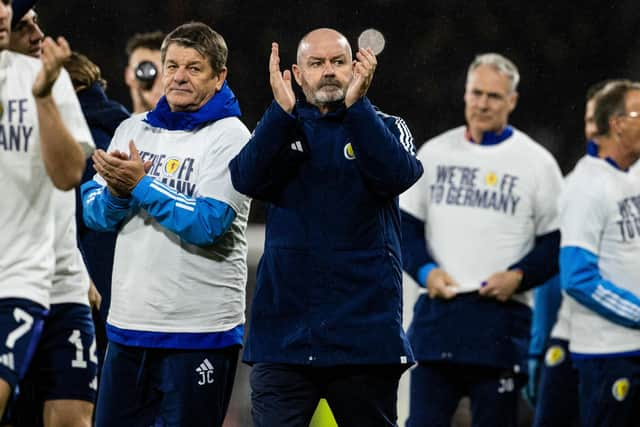 Scotland manager Steve Clarke applauds fans at full time after the 3-3 draw with Norway at Hampden. (Photo by Alan Harvey / SNS Group)