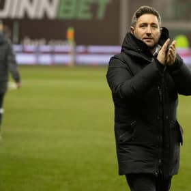 Hibs boss Lee Johnson hailed an "outstanding" team performance. (Photo by Paul Devlin / SNS Group)