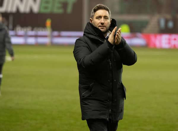Hibs boss Lee Johnson hailed an "outstanding" team performance. (Photo by Paul Devlin / SNS Group)