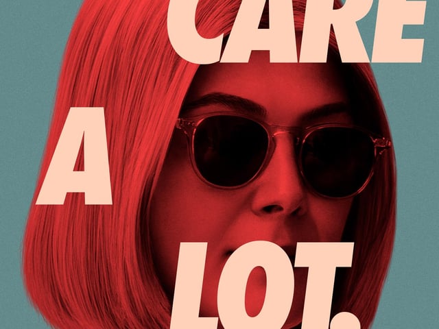Starring the talented Rosamund Pike, I Care A Lot is a thrilling, black comedy which sees Pike star as a professional, court-appointed guardian for dozens of elderly man and women.