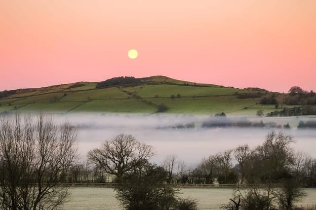 This stunning view of Eccles Pike, with a full moon and blanket of fog below, was snapped by Toby Howman.