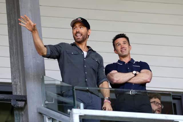 Hollywood star Ryan Reynolds has sent a good luck message to Wales’ World Cup squad.