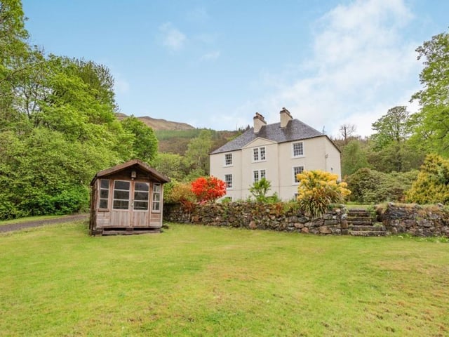 Summer house.