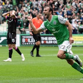 Christian Doidge scored for Hibs in the 3-2 defeat by St Mirren.