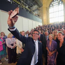 Andy Burnham taking a selfie with his new Labour colleagues in Westminster Hall.