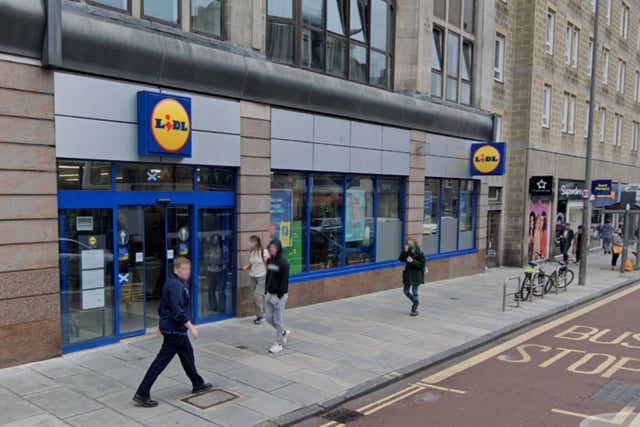 The first of two discount supermarkets on this list, Lidl is one of the recent success stories of British retail. They recently opened their 900th store in the UK and are on target to reach 1,100 by the end of 2025. Lidl attracts 62,000 job-related searches each month.