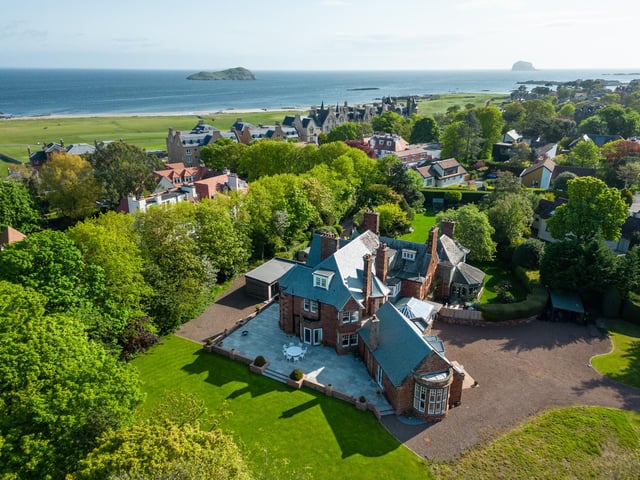 The couple had previously restored another property in the town, but on a much smaller scale to Glenfuir, which Diane describes as “the full bhuna of refurbishments”.
Work included installing a new electric system, plumbing and roof, and the Wrights hired North Berwick-based businesses to carry out the renovations. Marc Jennings of Jellydesign oversaw the whole 18-month refurbishment project, while interior designer Emma Cross curated the new dynamic décor.