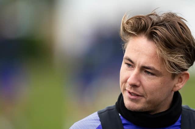 Hibs midfielder Scott Allan is interesting Dundee again (Photo by Mark Scates / SNS Group)