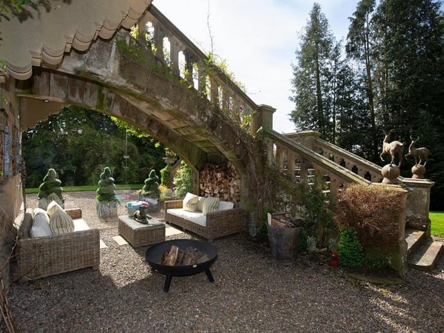 Rear terrace.