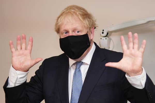 Prime minister Boris Johnson wears a face mask as he visits Tollgate Medical Centre in Beckton on July 24, 2020 in London, England. (Photo by Jeremy Selwyn - WPA Pool/Getty Images)