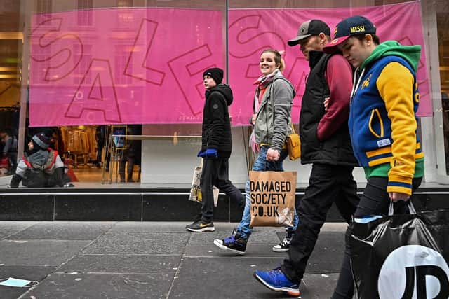 The EY Item Club says it thinks rising real household incomes and consumer confidence will be the key drivers of stronger economic growth in 2024 and into 2025 (file image). Picture: Jeff J Mitchell/Getty Images.