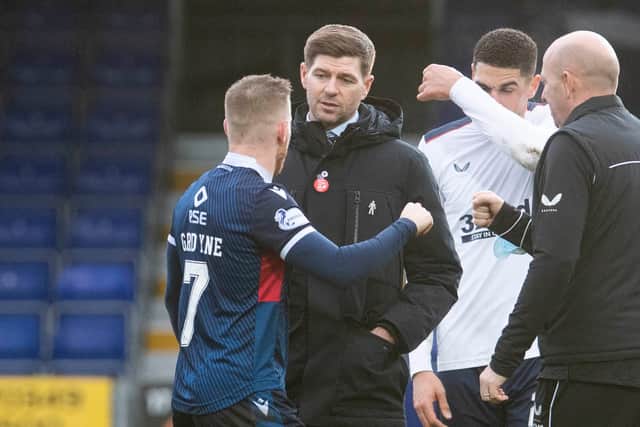 Rangers manager Steven Gerrard speaks with Michael Gardyne at full time after the Scottish Premiership match between Ross County and Rangers at the Global Energy Stadium on December 06, 2020, in Dingwall, Scotland. (Photo by Craig Foy / SNS Group)