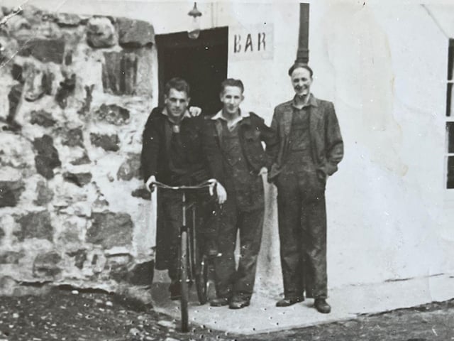 Bill Fisher (centre) in 1959