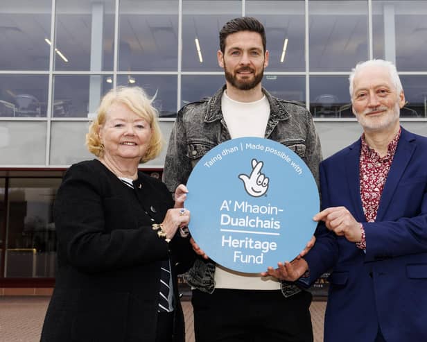 Hearts chairwoman Anne Budge, goalkeeper Craig Gordon and the National Lottery Heritage Fund's Andrew Milne announce the launch of the Maroon Mile project. (Photo by Mark Scates / SNS Group)