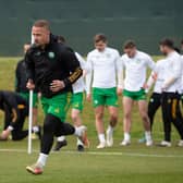 Leigh Griffiths has signed a new Celtic deal.