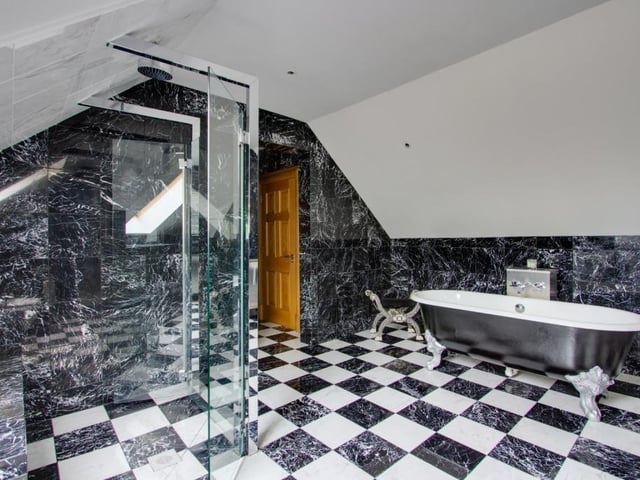 Family bathroom.