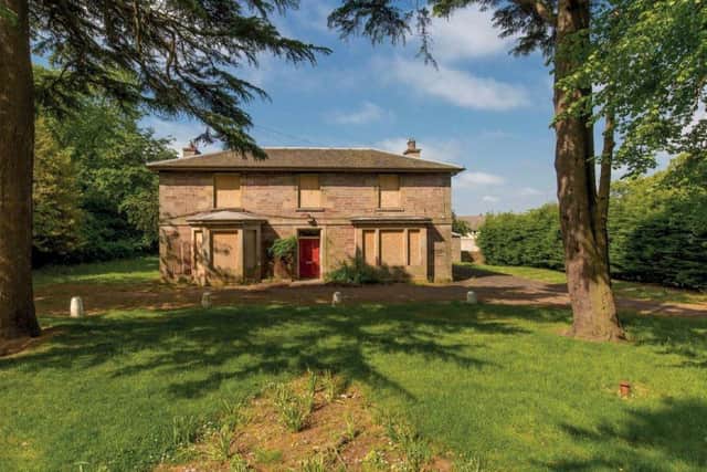 Comiston Farmhouse, a Victorian mansion on Edinburgh's south side, is back on the market after plans by a mainstream developer fell through