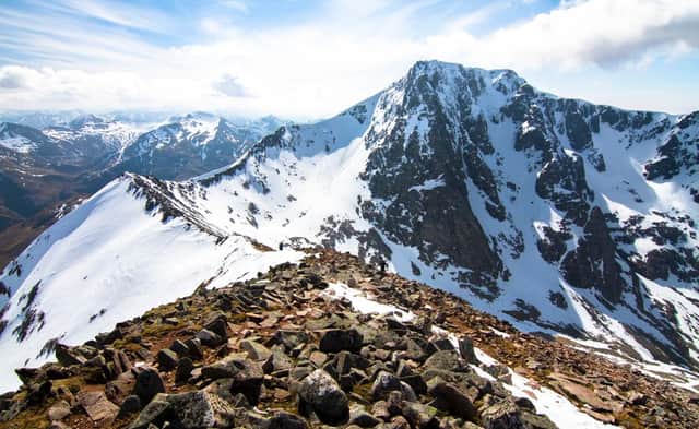 The Carn Mor Dearg arete connects Ben Nevis with Carn Mor Dearg (Shutterstock)