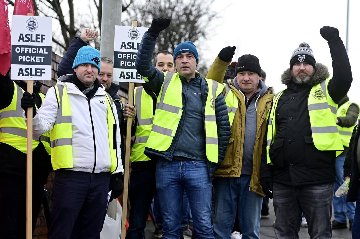 Cross-border train services ‘extremely limited’ due to strike by drivers
