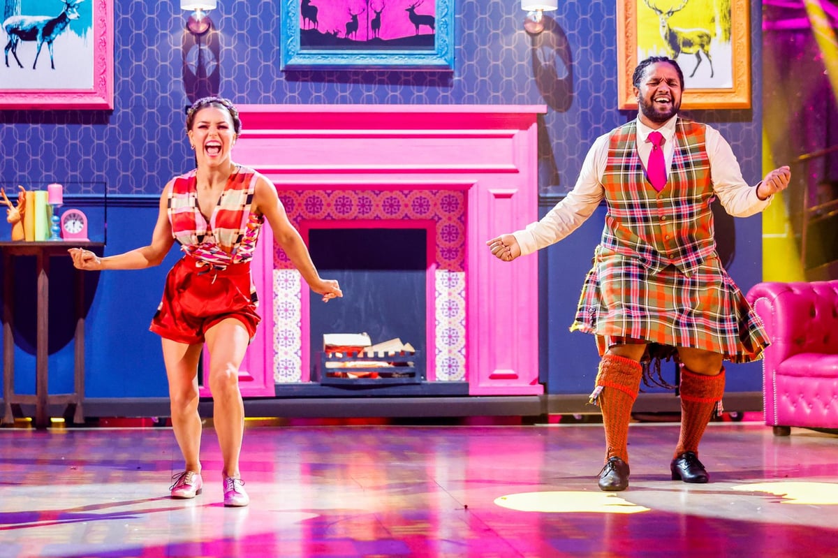 Watch: Hamza Yassin tops Strictly leaderboard with Scotland-inspired dance routine