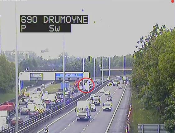The M8 junction 25 with the incident circled in red (Photo: Traffic Scotland).