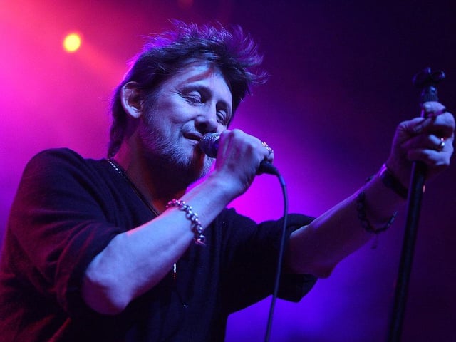A number of Christmas classics always chart highly at this time of year. In 2022 the leading familiar festive earworm, with odds of 6/1, is 'Fairytale of New York' by The Pogues, and featuring Kirsty MacColl. Both censored and uncensored versions will count towards its chart progress.
