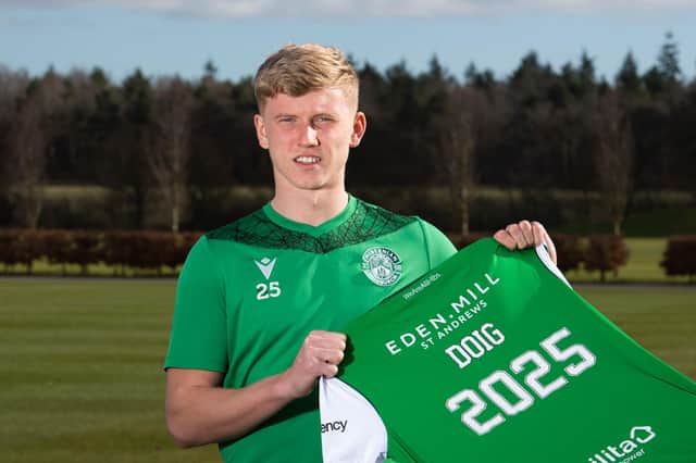 After a stand-out debut season, Hibs defender Josh Doig has signed a new deal which ties him to the club until 2025. Photo by Paul Devlin / SNS Group