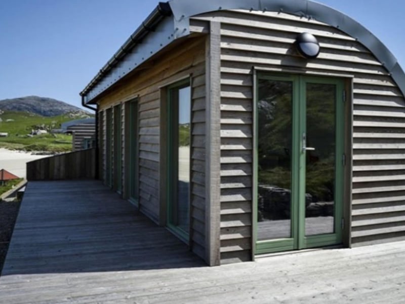 The cabin has been designed to offer a perfect getaway for a couple.