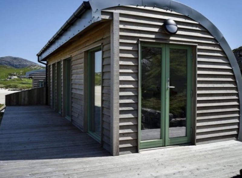 The cabin has been designed to offer a perfect getaway for a couple.