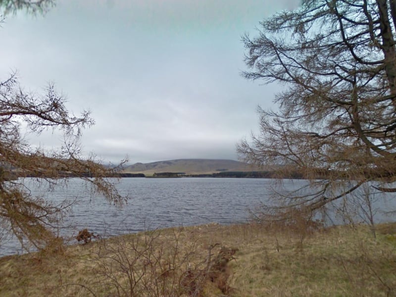 Driving south from Edinburgh, the light pollution is too high for stargazing until you reach Leadburn - around a 40 minute drive away. Nearby Gladhouse Reservoir is an easily-accessible place from which to marvel at the skies.
