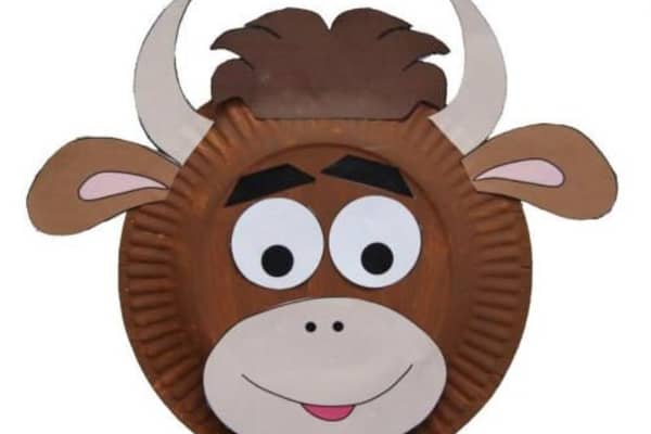 Make an Ox face mask to celebrate the Year of the Ox, using the step by step guide below