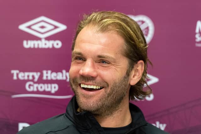 Hearts manager Robbie Neilson is the Scottish Premiership Glen's Manager of the Month for August. (Photo by Mark Scates / SNS Group)