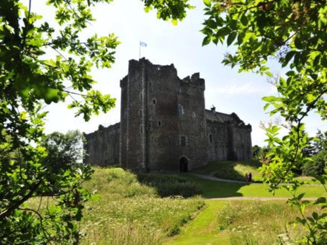 Doune Castle in Stirling appears in a number of episodes in Outlander Season 1 as Castle Leoch, the seat of Clan Mackenzie. The 13th Century castle has also starred in Game of Thrones and Monty Python.