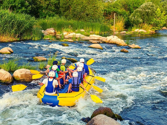 For confident swimmers and thrill seekers, the Loch Insh Outdoor Centre offers many creative and exciting outdoor activities. Families can enjoy sailing, stand-up paddle boarding, raft-building, and onshore activities too. The centre is open every day from 10AM-5PM, so this works well for everyone’s schedule (https://lochinsh.com/product/day-tickets/).