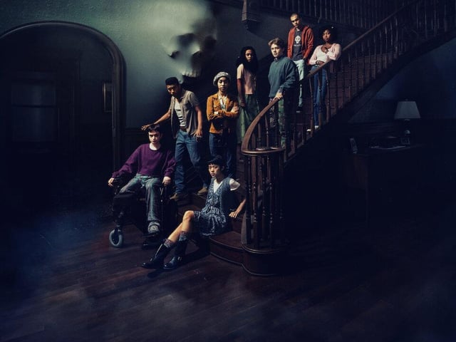 Mike Flanagan directs this acclaimed horror hit that sees eight strangers come together to tell each other mysterious tales within a haunted manor.