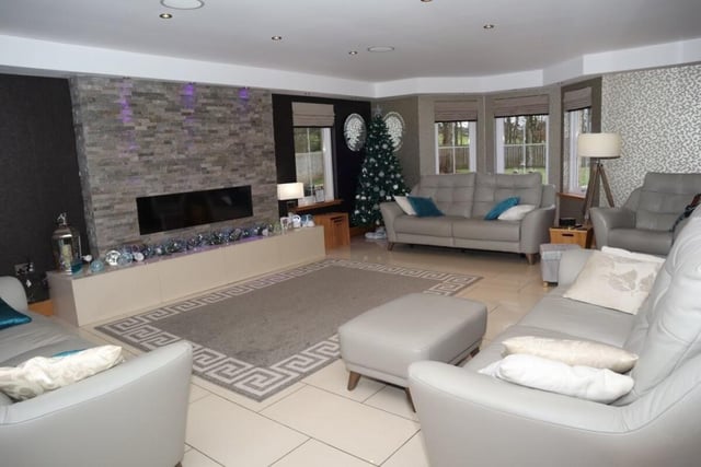 Lounge.