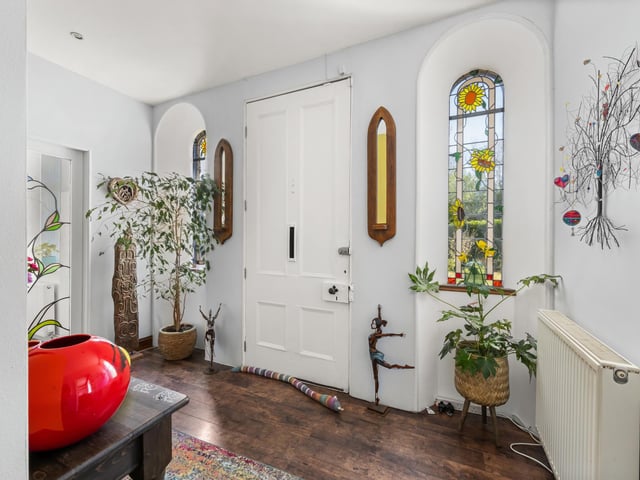 Where is it? Less than two miles north of Broughty Ferry train station and a 15-minute drive to Dundee city centre. The property is surrounded by rolling farm land, and there are plenty of schools nearby.