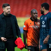 Dundee United manager Tam Courts with Jeando Fuchs and Ross County's Dominic Samuel at full time (Photo by Mark Scates / SNS Group)
