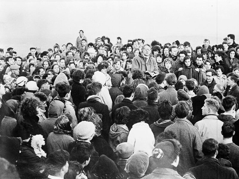 Crowds listen to the sermon during the May Day Service on Arthur's Seat in 1963.
