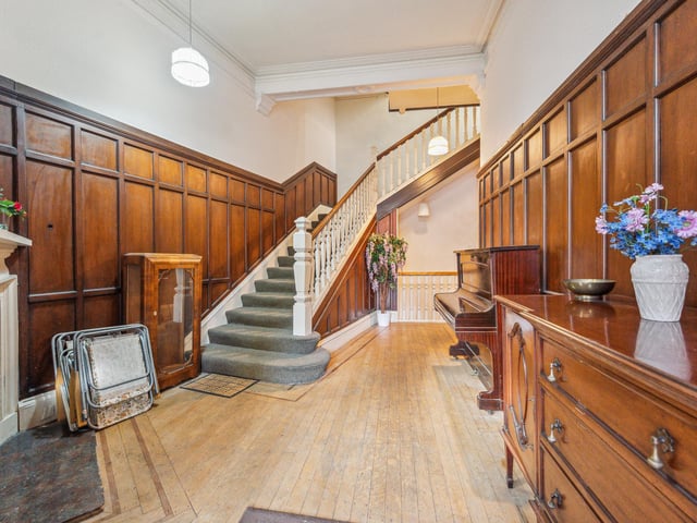 Interior: The generously sized one-bedroom apartment features a grand bay window in its living room, and has a contemporary kitchen with a handy dining nook. The sleeping quarters are sizable, and the bathroom has been re-fitted to a high standard.