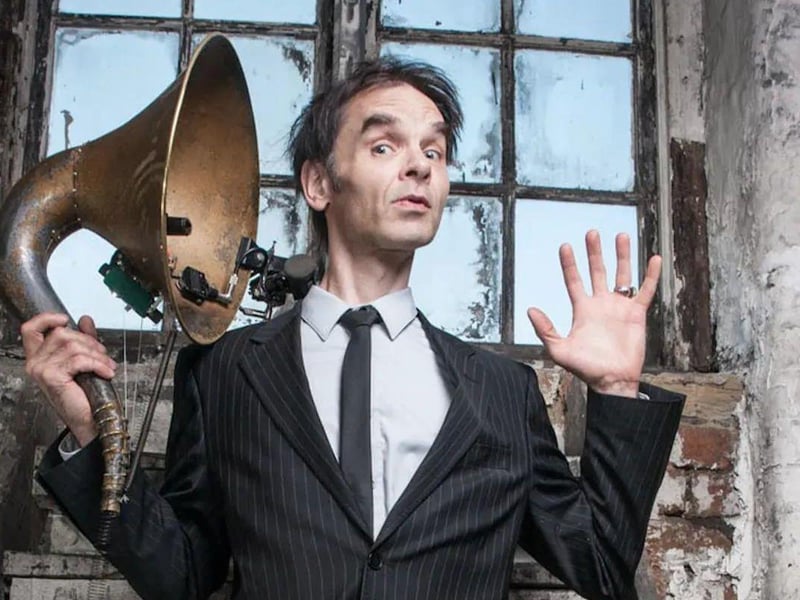 A true original, American singer, songwriter and inventor or strange musical instruments is playing Glasgow's tiny Hug & Pint. He travels the world delighting audiences with his evolving "band" of surreal self-made Harry Partch-esque instruments including a motorized drum machine made of bike wheels called 'Mother Superior' and a souped up Dr. Seuss-ian Gramophone called 'The Hornicator'.