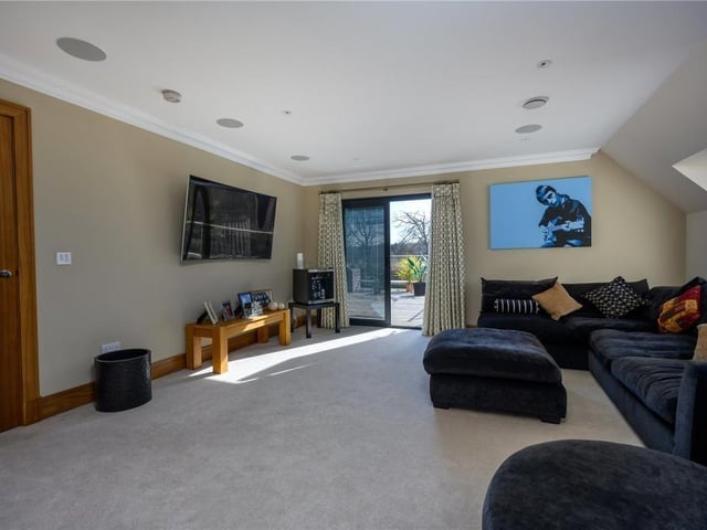 Upper lounge / cinema room.